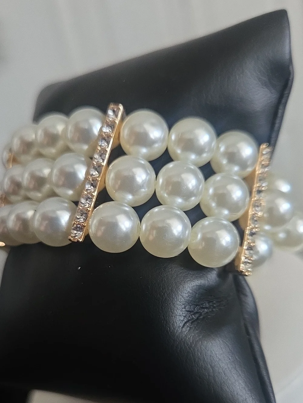 Paparazzi Modern Day Majesty Gold Bracelet NWT